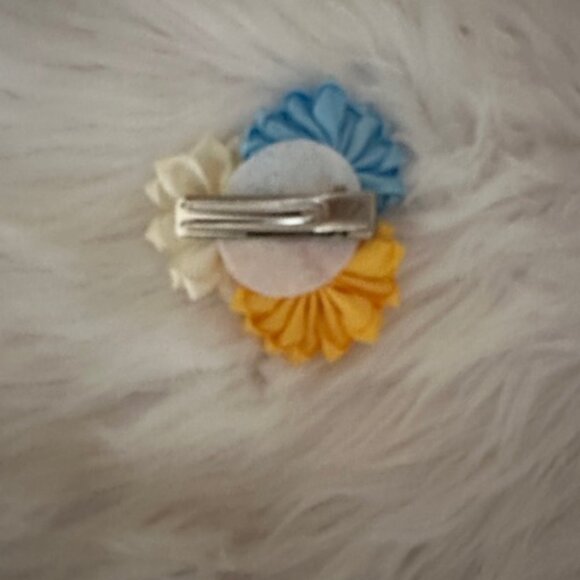 Blue, Yellow & Ivory Flower Trio Bow    5B4037 - Picture 2 of 2